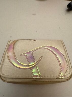 CD PARFUMS Iridescent Cream Compact Wallet with Holographic Accent